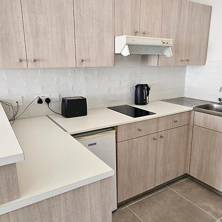 Les Palmiers Sunorama Beach Apartments Larnaca Luaran gambar