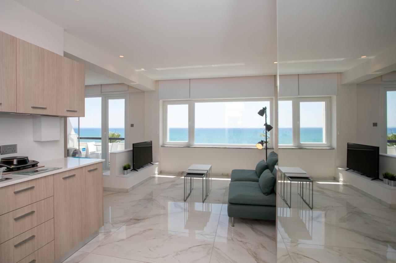 Les Palmiers Sunorama Beach Apartments Larnaca Luaran gambar