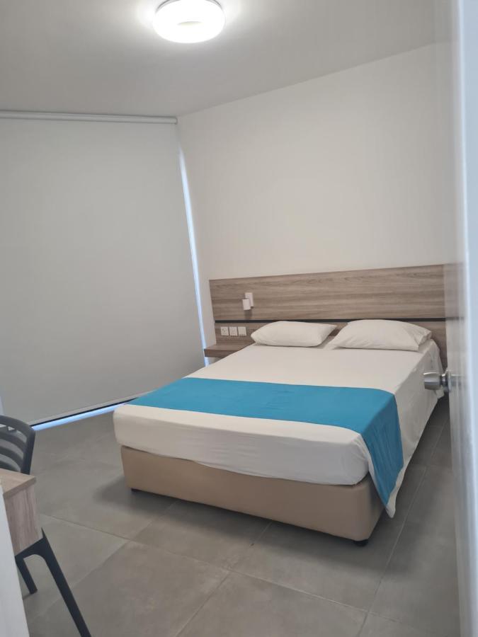Les Palmiers Sunorama Beach Apartments Larnaca Luaran gambar
