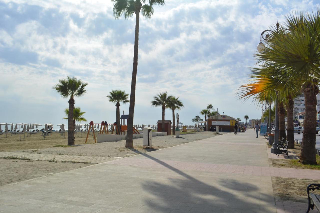 Les Palmiers Sunorama Beach Apartments Larnaca Luaran gambar