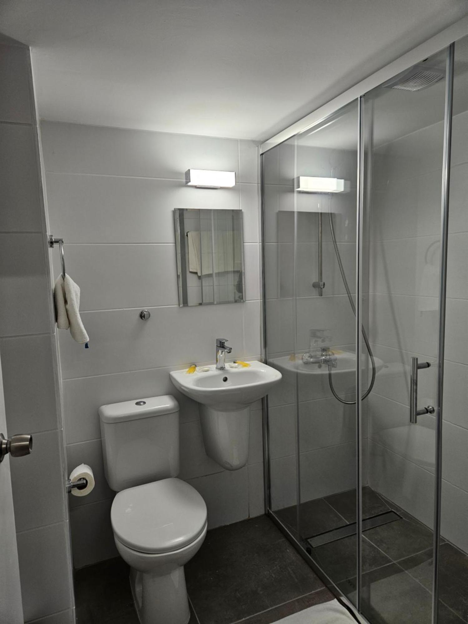 Les Palmiers Sunorama Beach Apartments Larnaca Luaran gambar